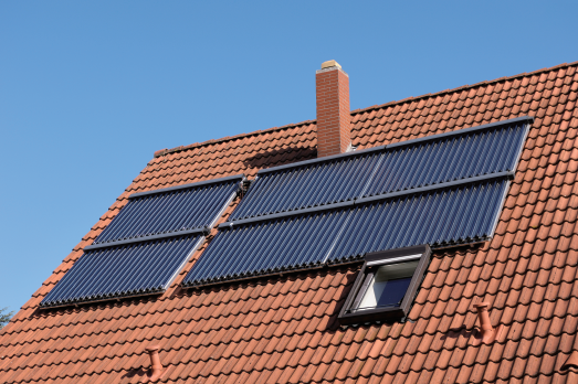 Heat pipe solar collector